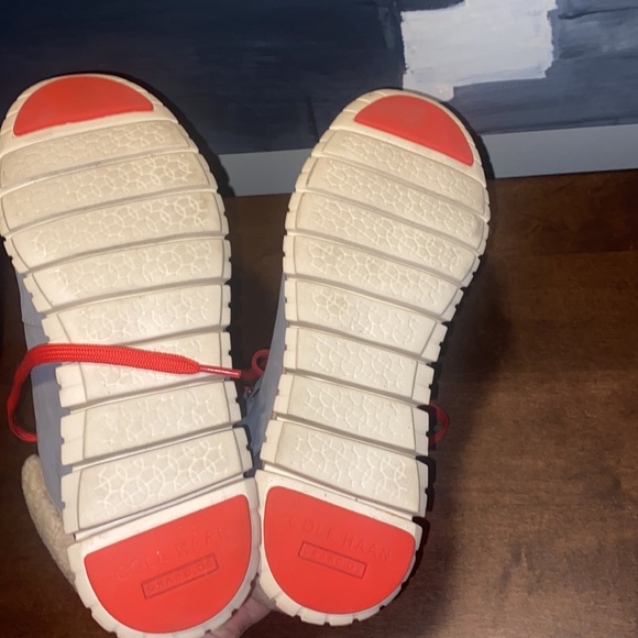 Cole Haan Zerogrand Waterproof Gray and Red Boots Size 7.5 - Picture 4 of 4